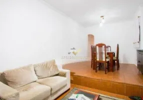 Foto 1 de Sobrado com 3 Quartos para venda ou aluguel, 204m² em Vila Linda, Santo André