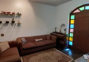 Foto 1 de Casa com 5 Quartos para alugar, 410m² em Prado, Belo Horizonte