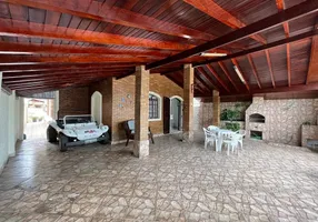 Foto 1 de Casa com 4 Quartos à venda, 300m² em Perequê-Açu, Ubatuba