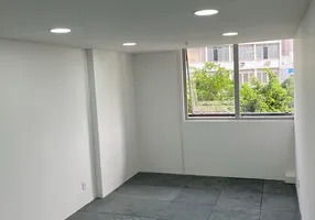 Foto 1 de Sala Comercial para alugar, 26m² em Todos os Santos, Rio de Janeiro