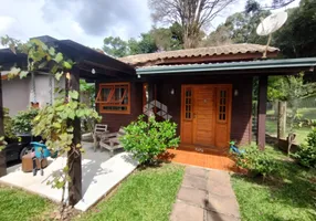 Foto 1 de Casa com 2 Quartos à venda, 62m² em Mato Queimado, Gramado