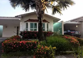 Foto 1 de Casa com 3 Quartos à venda, 300m² em Flores, Manaus