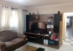 Foto 1 de Sobrado com 3 Quartos à venda, 308m² em Vila Lucinda, Santo André