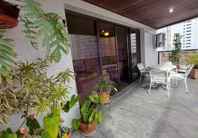 Foto 1 de Apartamento com 3 Quartos à venda, 158m² em Pitangueiras, Guarujá
