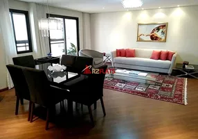 Foto 1 de Flat com 3 Quartos para alugar, 130m² em Moema, São Paulo