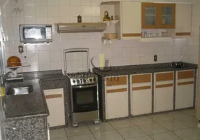 Foto 1 de Casa de Condomínio com 3 Quartos à venda, 150m² em Senador Camará, Rio de Janeiro