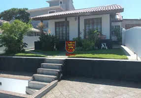 Foto 1 de Casa com 4 Quartos à venda, 167m² em Capoeiras, Florianópolis