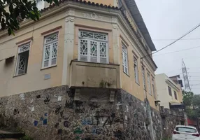 Foto 1 de Sobrado com 3 Quartos para alugar, 75m² em São Lourenço, Niterói