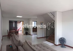 Foto 1 de Casa com 4 Quartos à venda, 230m² em Camilo Alves, Contagem