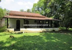 Foto 1 de Fazenda/Sítio com 3 Quartos à venda, 3700m² em Papucaia, Cachoeiras de Macacu