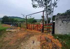 Foto 1 de Lote/Terreno à venda, 1800m² em Mantiquira, Duque de Caxias