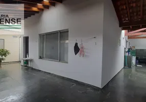 Foto 1 de Sobrado com 3 Quartos à venda, 255m² em Jardim Rosely, Pindamonhangaba