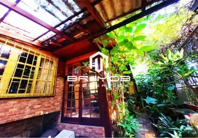 Foto 1 de Casa com 4 Quartos à venda, 165m² em Jardim Petrópolis, São Paulo