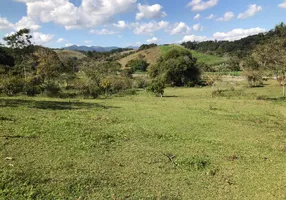 Foto 1 de Fazenda/Sítio com 3 Quartos à venda, 165000m² em Agrobrasil, Cachoeiras de Macacu