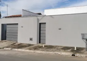 Foto 1 de Casa com 4 Quartos à venda, 210m² em Residencial Marília, Senador Canedo