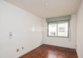 Foto 1 de Apartamento com 1 Quarto para alugar, 42m² em Santo Antônio, Porto Alegre