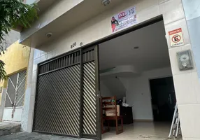 Foto 1 de Casa com 3 Quartos à venda, 160m² em Divinopolis, Caruaru