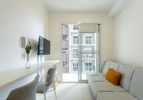 Foto 1 de Apartamento com 1 Quarto para alugar, 28m² em Chácara Santo Antônio, São Paulo