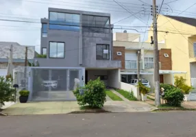 Foto 1 de Casa de Condomínio com 3 Quartos à venda, 131m² em Alto Petrópolis, Porto Alegre