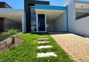 Foto 1 de Casa com 2 Quartos à venda, 104m² em Blumemburg, Campo Bom