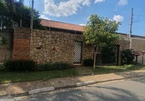 Foto 1 de Sobrado com 5 Quartos para venda ou aluguel, 300m² em Vila Lemos, Campinas