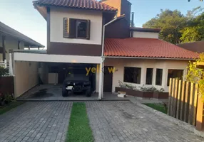 Foto 1 de Casa de Condomínio com 3 Quartos à venda, 375m² em Arujá Country Club, Arujá