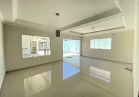 Foto 1 de Casa com 3 Quartos à venda, 250m² em Vila Amelia, São Sebastião