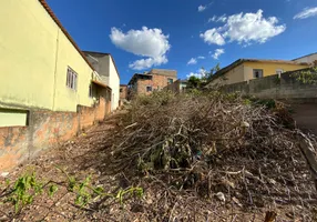 Foto 1 de Lote/Terreno à venda, 360m² em Dea Marly, Ibirite