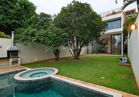 Foto 1 de Casa com 4 Quartos à venda, 560m² em Vila Madalena, São Paulo