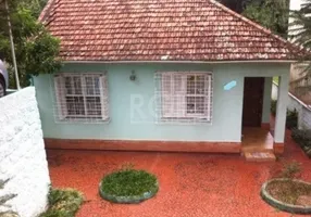 Foto 1 de Lote/Terreno à venda, 321m² em Teresópolis, Porto Alegre