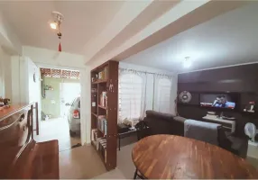 Foto 1 de Casa com 2 Quartos à venda, 125m² em Quitaúna, Osasco
