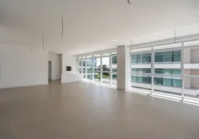 Foto 1 de Apartamento com 3 Quartos à venda, 235m² em Cabral, Curitiba