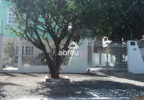 Foto 1 de Casa com 4 Quartos à venda, 450m² em Lagoa Nova, Natal