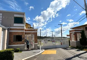 Foto 1 de Casa de Condomínio com 3 Quartos à venda, 65m² em São Marcos, Campo Largo