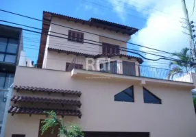 Foto 1 de Casa com 3 Quartos à venda, 297m² em Chácara das Pedras, Porto Alegre