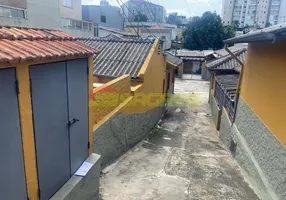 Foto 1 de Casa com 1 Quarto para alugar, 194m² em Vila Leonor, São Paulo