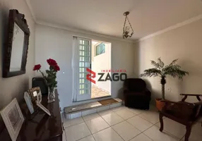 Foto 1 de Casa com 2 Quartos para alugar, 120m² em Vila Maria Helena, Uberaba