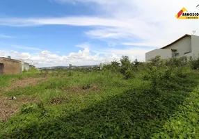 Foto 1 de Lote/Terreno à venda, 2750m² em São José, Divinópolis