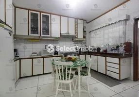 Foto 1 de Sobrado com 3 Quartos para alugar, 221m² em Vila Bocaina, Mauá