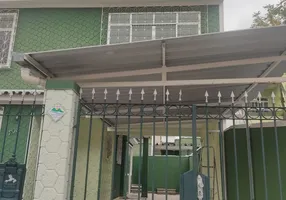 Foto 1 de Casa de Condomínio com 4 Quartos à venda, 264m² em Jardim Sulacap, Rio de Janeiro