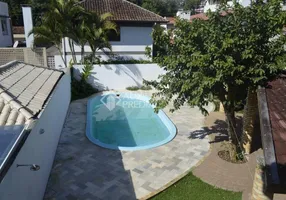 Foto 1 de Casa com 3 Quartos à venda, 175m² em Córrego Grande, Florianópolis