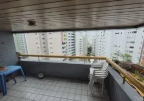 Foto 1 de Apartamento com 4 Quartos à venda, 155m² em Madalena, Recife