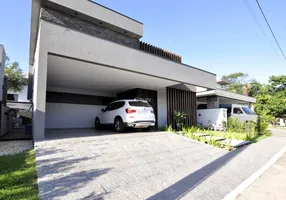 Foto 1 de Casa de Condomínio com 4 Quartos à venda, 233m² em Campeche, Florianópolis