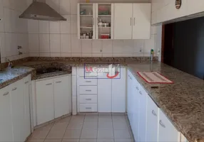 Foto 1 de Casa com 3 Quartos à venda, 280m² em Jardim Ângela Rosa, Franca