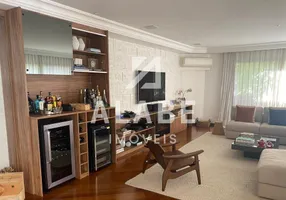 Foto 1 de Apartamento com 3 Quartos para alugar, 250m² em Itaim Bibi, São Paulo
