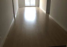 Foto 1 de Apartamento com 2 Quartos à venda, 65m² em Centro, Curitiba