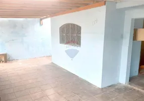 Foto 1 de Casa com 2 Quartos à venda, 83m² em Castelo, Santos