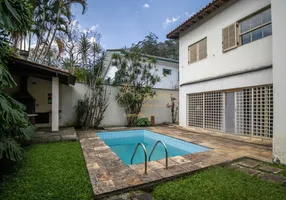 Foto 1 de Casa com 4 Quartos à venda, 400m² em Fazenda Morumbi, São Paulo