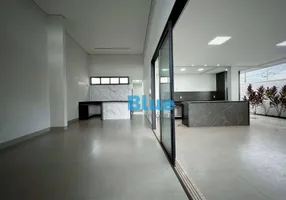 Foto 1 de Casa de Condomínio com 3 Quartos à venda, 165m² em Grand Ville, Uberlândia