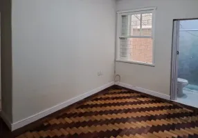 Foto 1 de Apartamento com 2 Quartos à venda, 46m² em Petrópolis, Porto Alegre